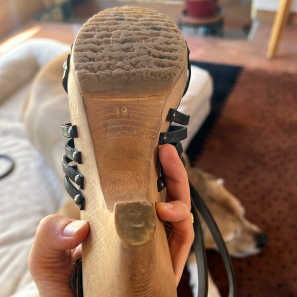 Chloe Strappy Wedge Sandals - Picture 4 of 11